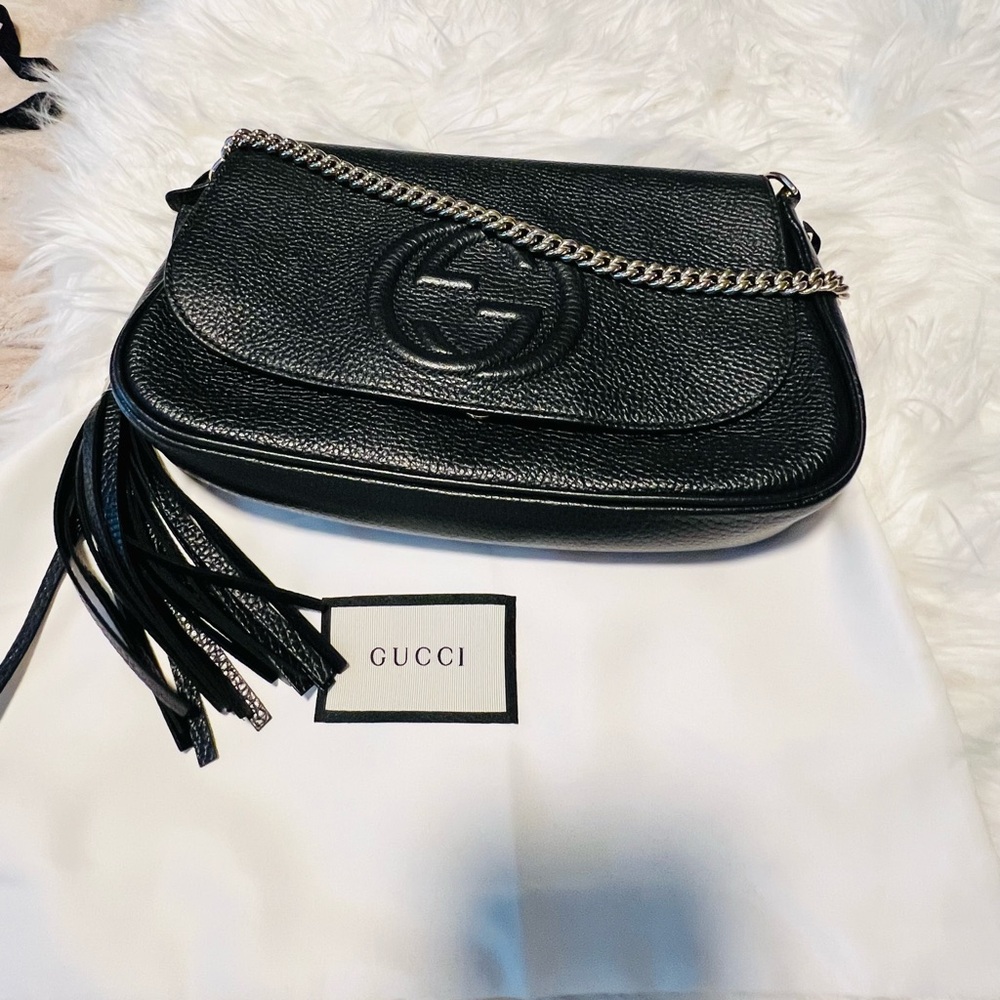 Gucci Soho Pebbled Calfskin Medium
Flap Crossbody Black - Picture 8 of 15